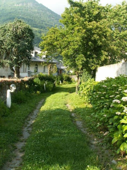 Magnifique Maison De Maitre Du 18E Avec Jardin 吕兹-圣索沃尔 外观 照片