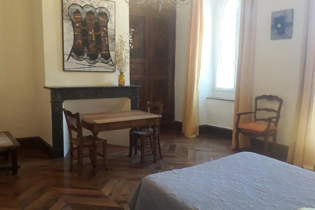 Magnifique Maison De Maitre Du 18E Avec Jardin 吕兹-圣索沃尔 外观 照片